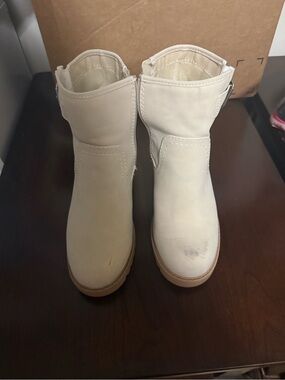 Soda Cream Ankle Boots Booties